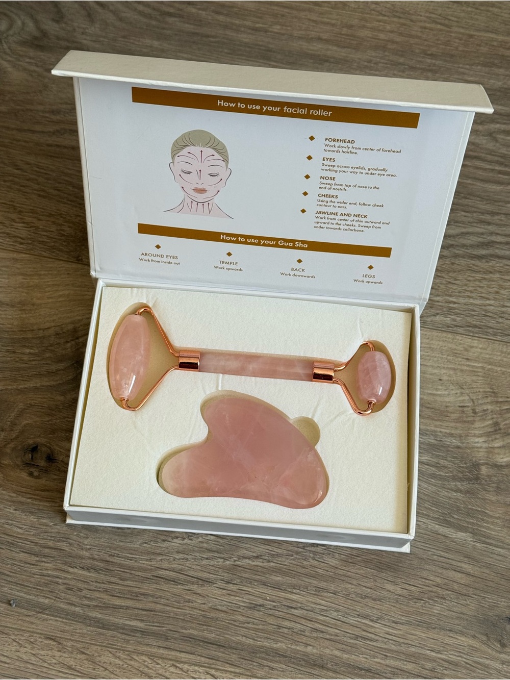 BRAND NEW Rose Quartz Facial Roller & Gua Sha Set